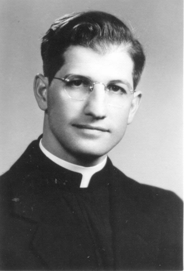 father_vic_1954.JPG (44337 bytes)